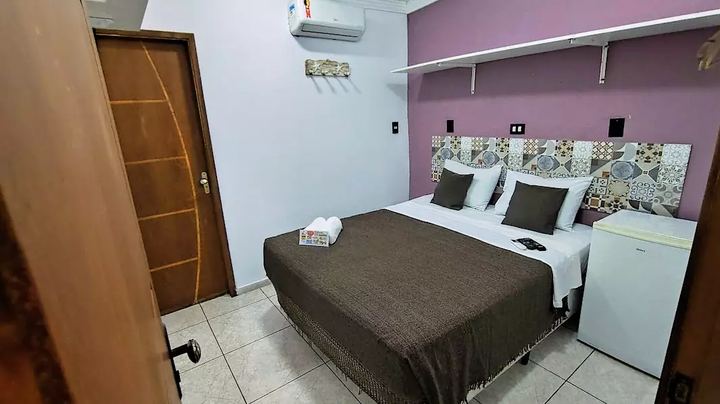 Quarto Econômico para casal no Hotel Pousada Iracemar, Guarujá